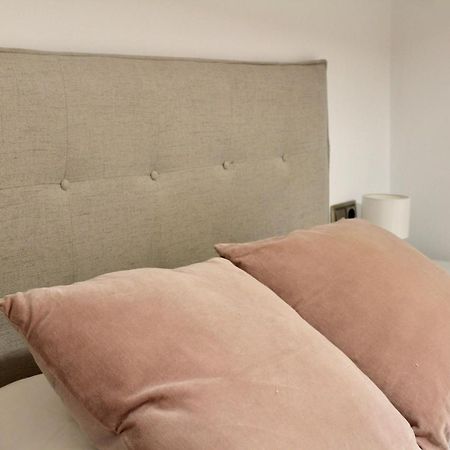 Wish Suite El Arenal De Sevilla Exterior photo